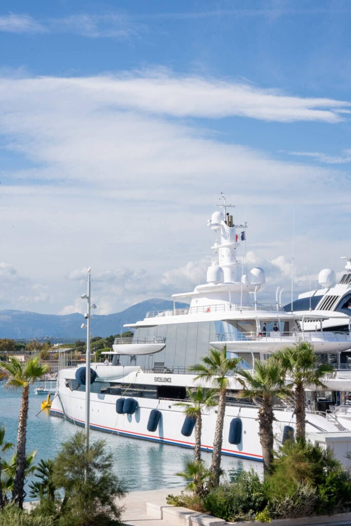 yacht in antibes