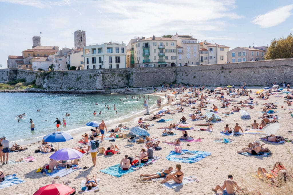 Girls Antibes