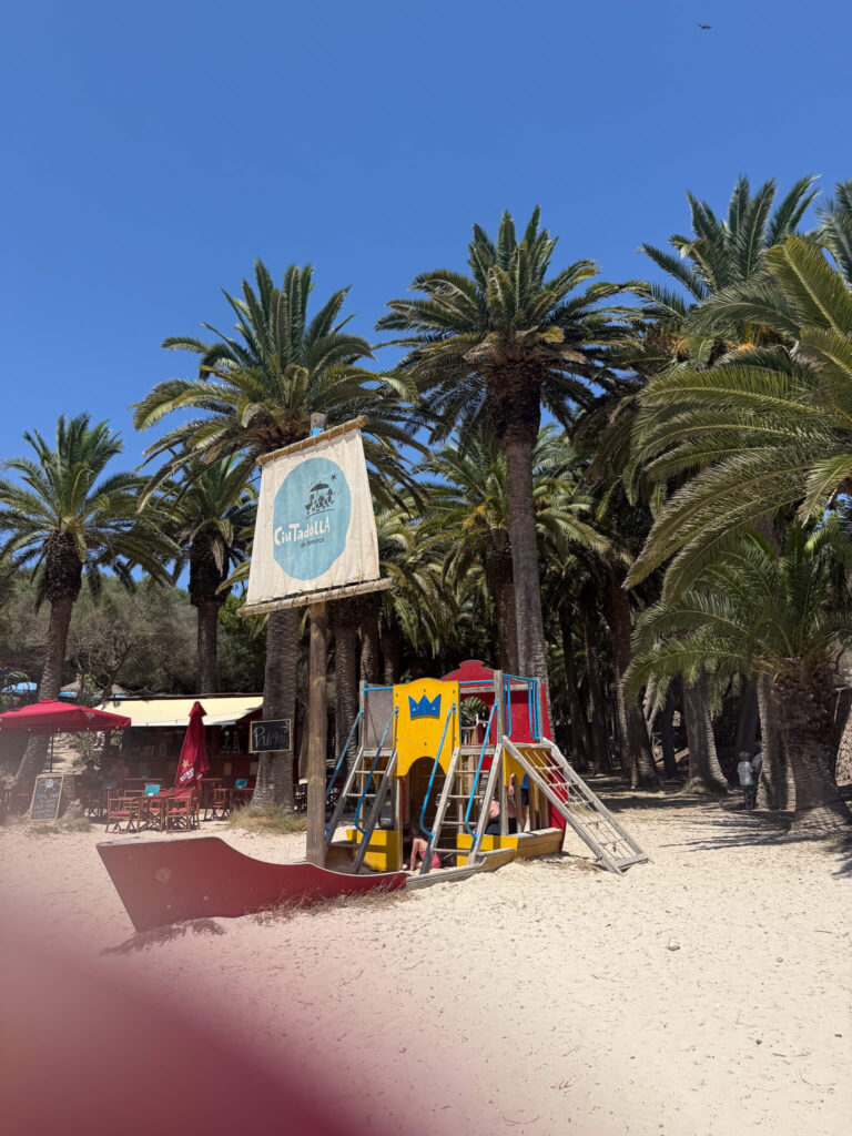 cala en brut, menorca