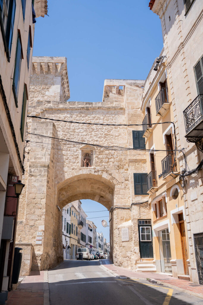 streets of mรกo, menorca