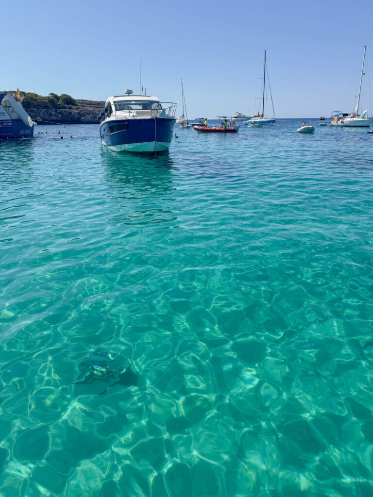 boat tour in menorca