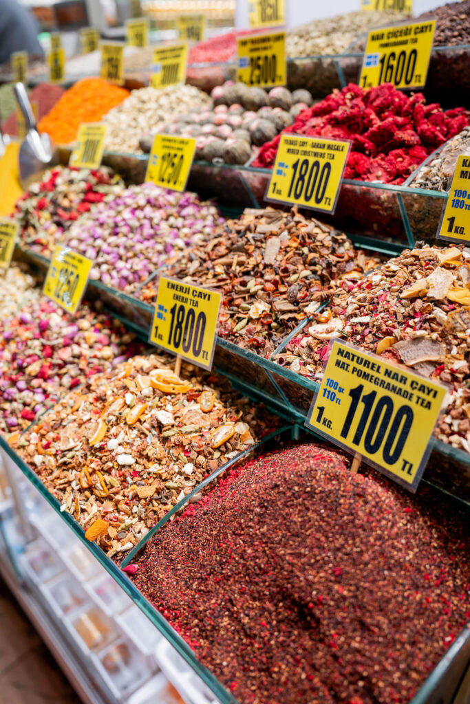 turkish spices, spice bazaar, istanbul, turkey
