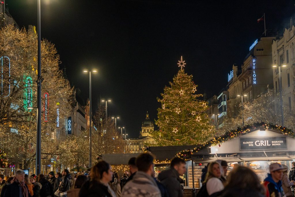 wenceslas christmas market, prague